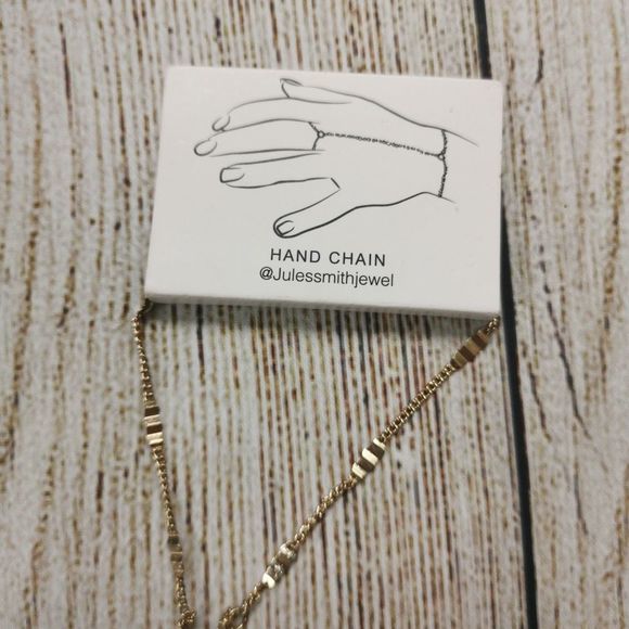 Jules Smith Gold Hand Chain - Picture 4 of 5